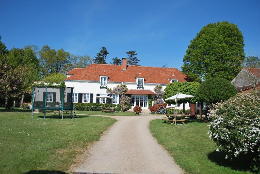 Domaine Les Gandins Bed & Breakfast Saint-Germain-de-Salles Exterior photo