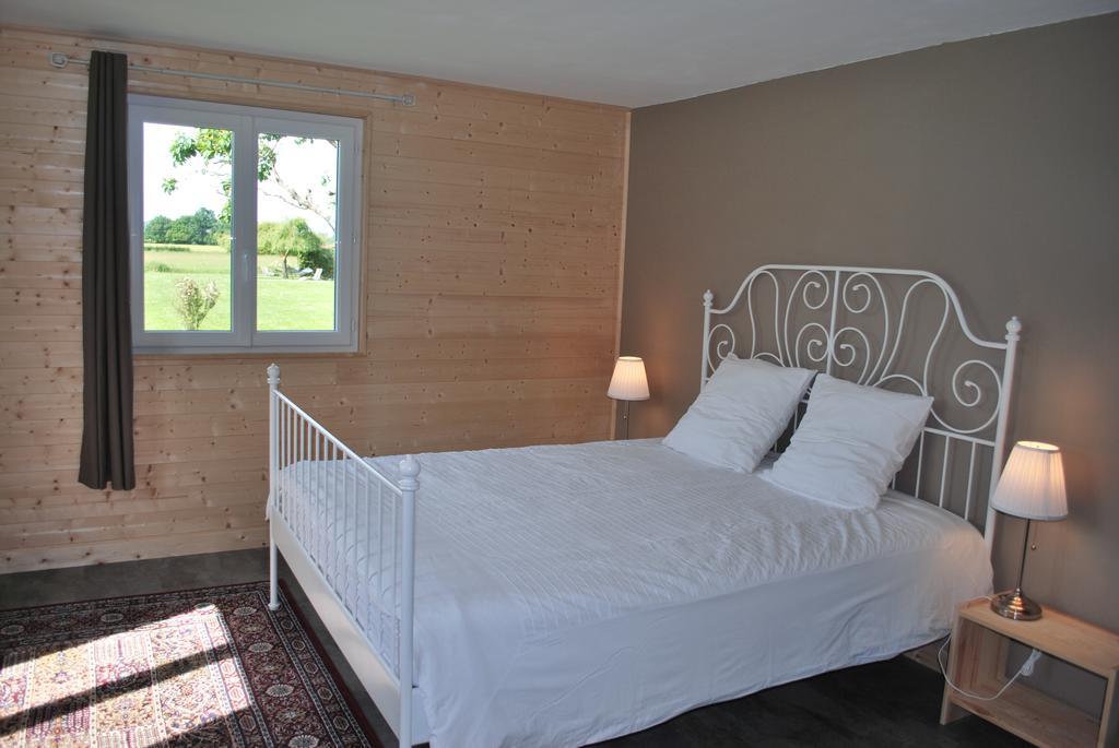 Domaine Les Gandins Bed & Breakfast Saint-Germain-de-Salles Exterior photo